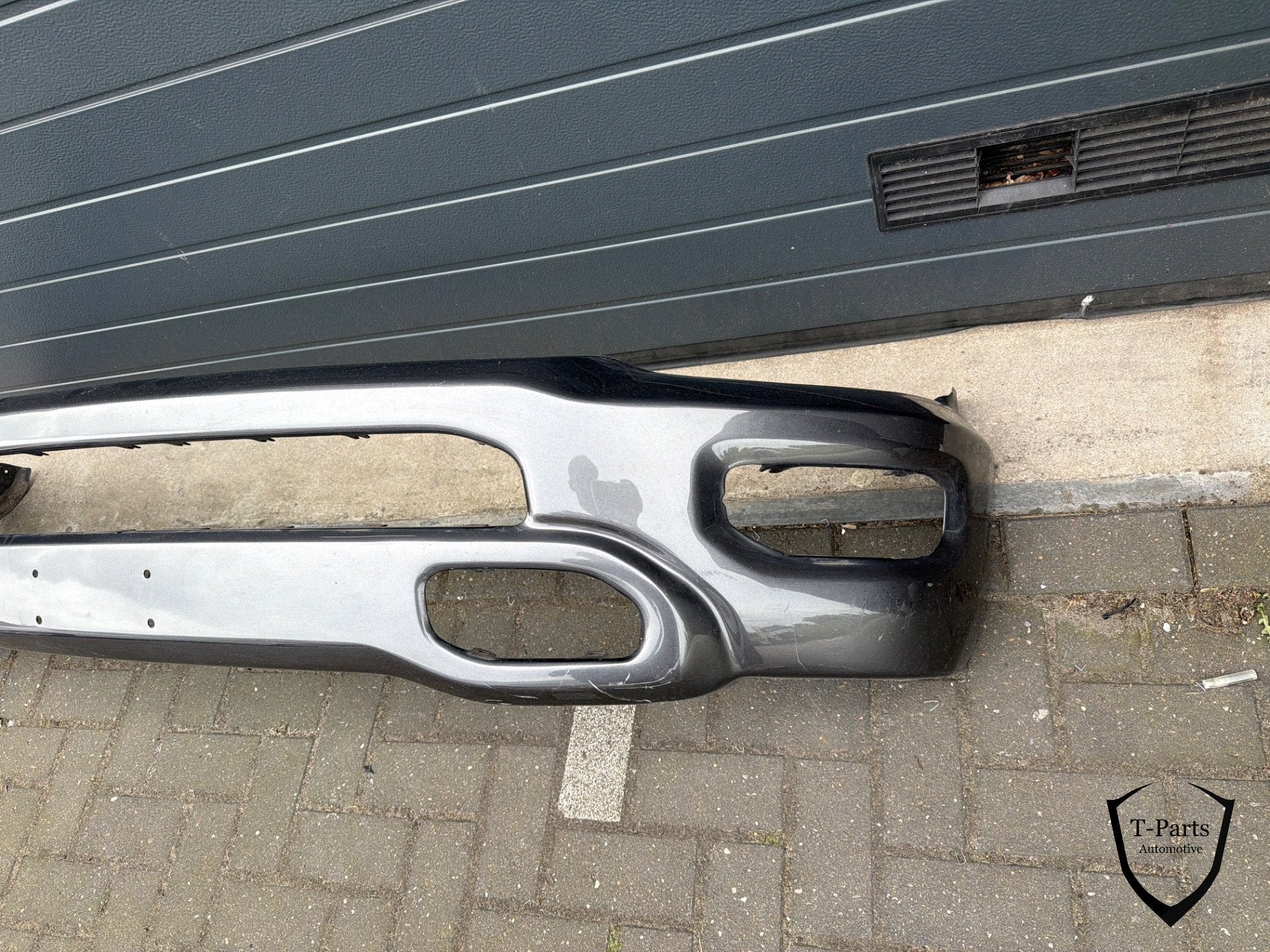 Dodge ram voorbumper bumper, Auto-onderdelen, Taurusavenue 1
2132 LS  Hoofddorp, NL, Gebruikt, Stellantis N.V., Ophalen of Verzenden
