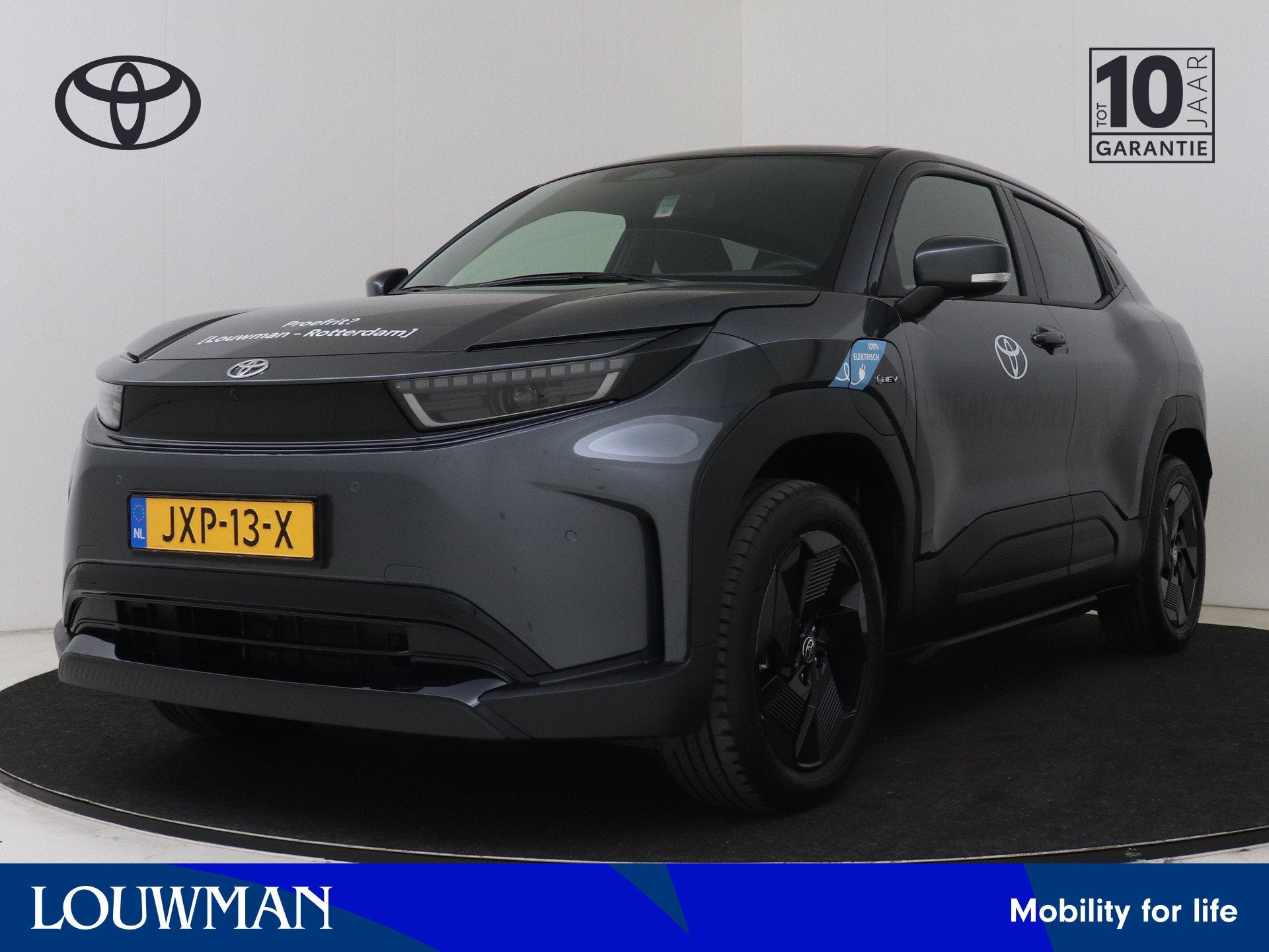 Toyota Urban Cruiser Dynamic 61 kWh (bj 2026, automaat), Auto's, Toyota, 12 maanden, Stof, Automatische klimaatregeling, 44 min
