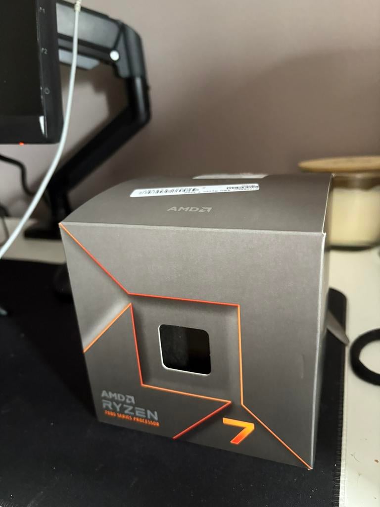 Ryzen 7, Computers en Software, Processors, Ophalen of Verzenden, Nieuw, 8-core, 4 Ghz of meer