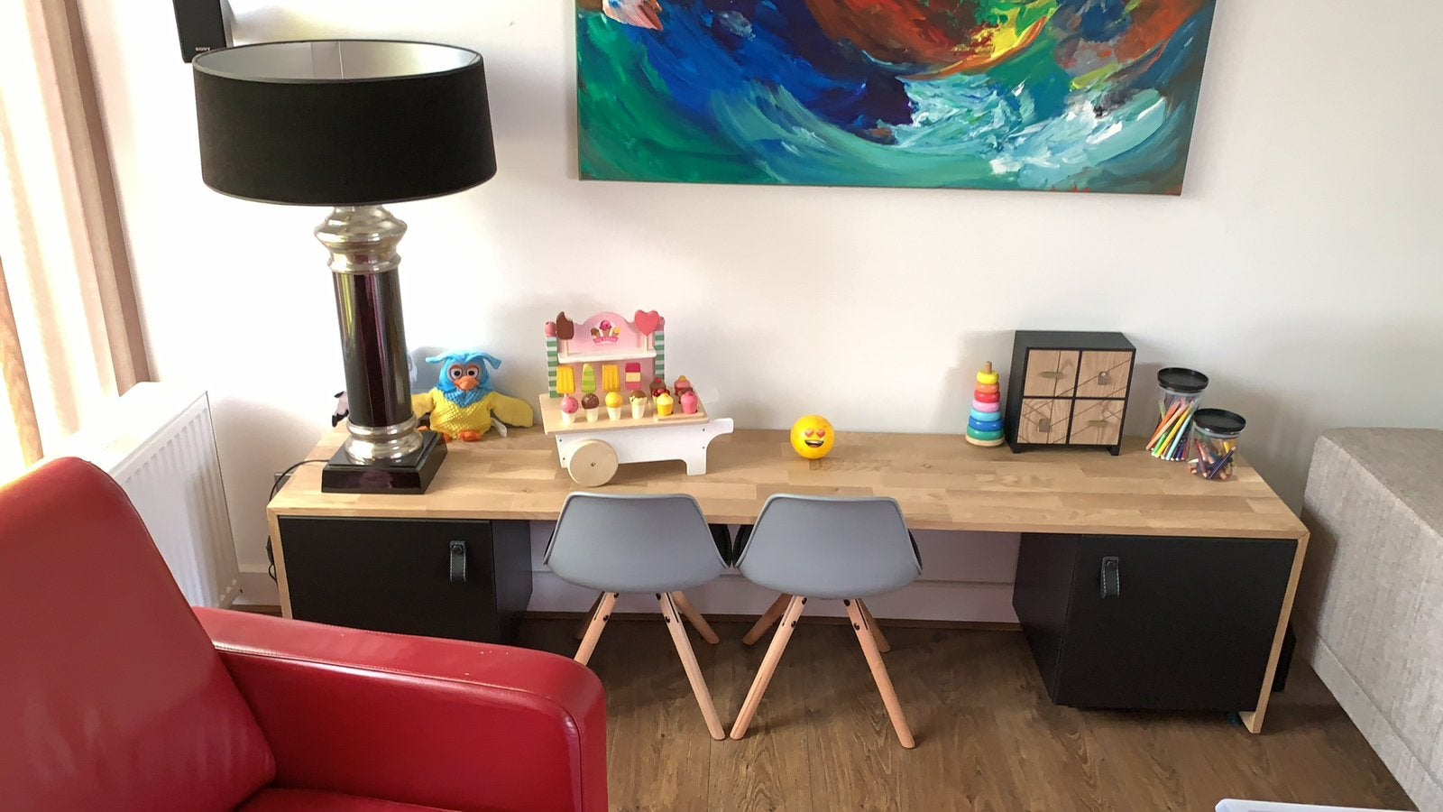 Kinderbureau incl. 2 stoeltjes, Kinderen en Baby's, Kinderkamer | Tafels en Stoelen, Ophalen, Gebruikt, Tafel(s) en Stoel(en)