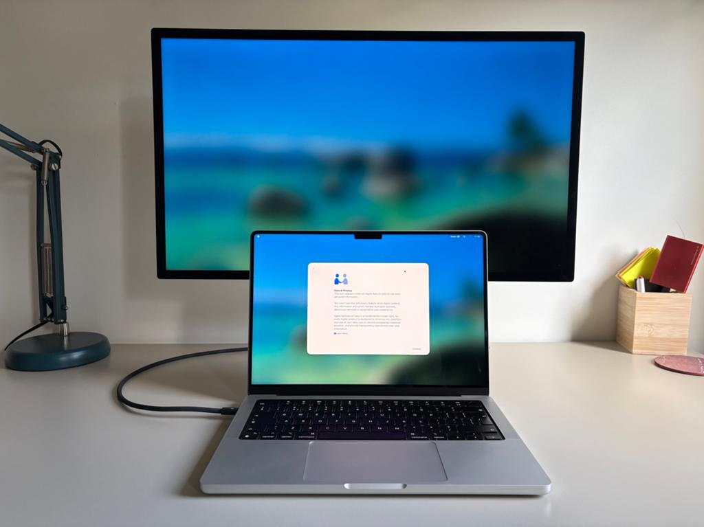 Apple MacBook Pro M3 Pro 14 inch 18GB 512GB, Qwerty, Overige groottes, 512 GB, Zo goed als nieuw