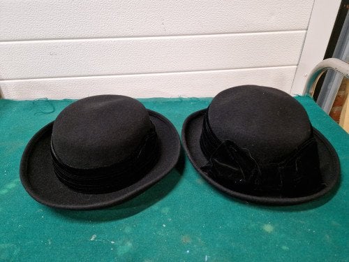 dameshoeden vintage met fluwelen band, Ophalen of Verzenden, 'T Olde Gre-j, Info@toldegrej.nl, Endepoelstraat 20f Didam