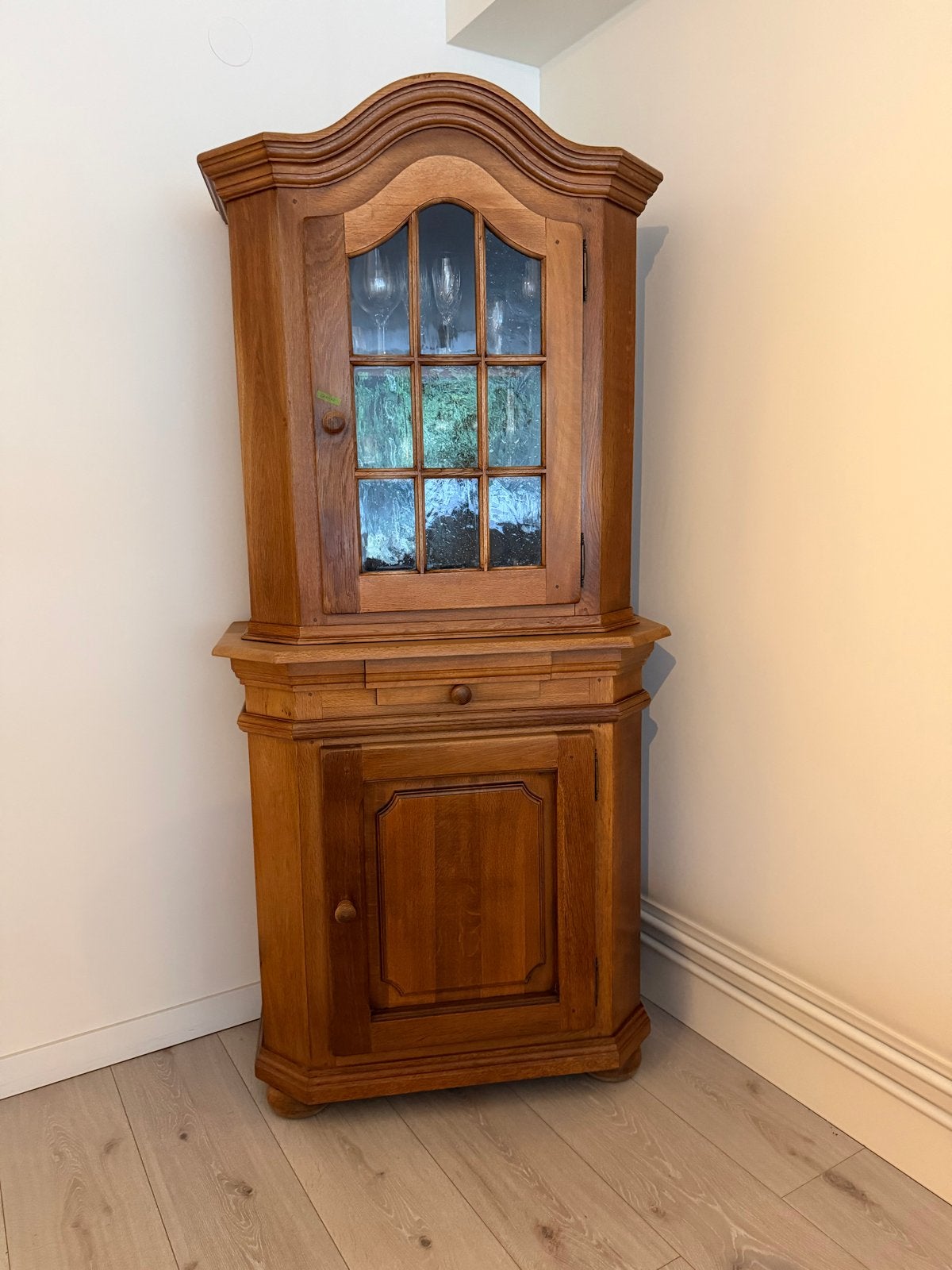 Eiken vitrinekast massief hout Gratis ophalen 200 x95x47cm, Antiek en Kunst, Ophalen