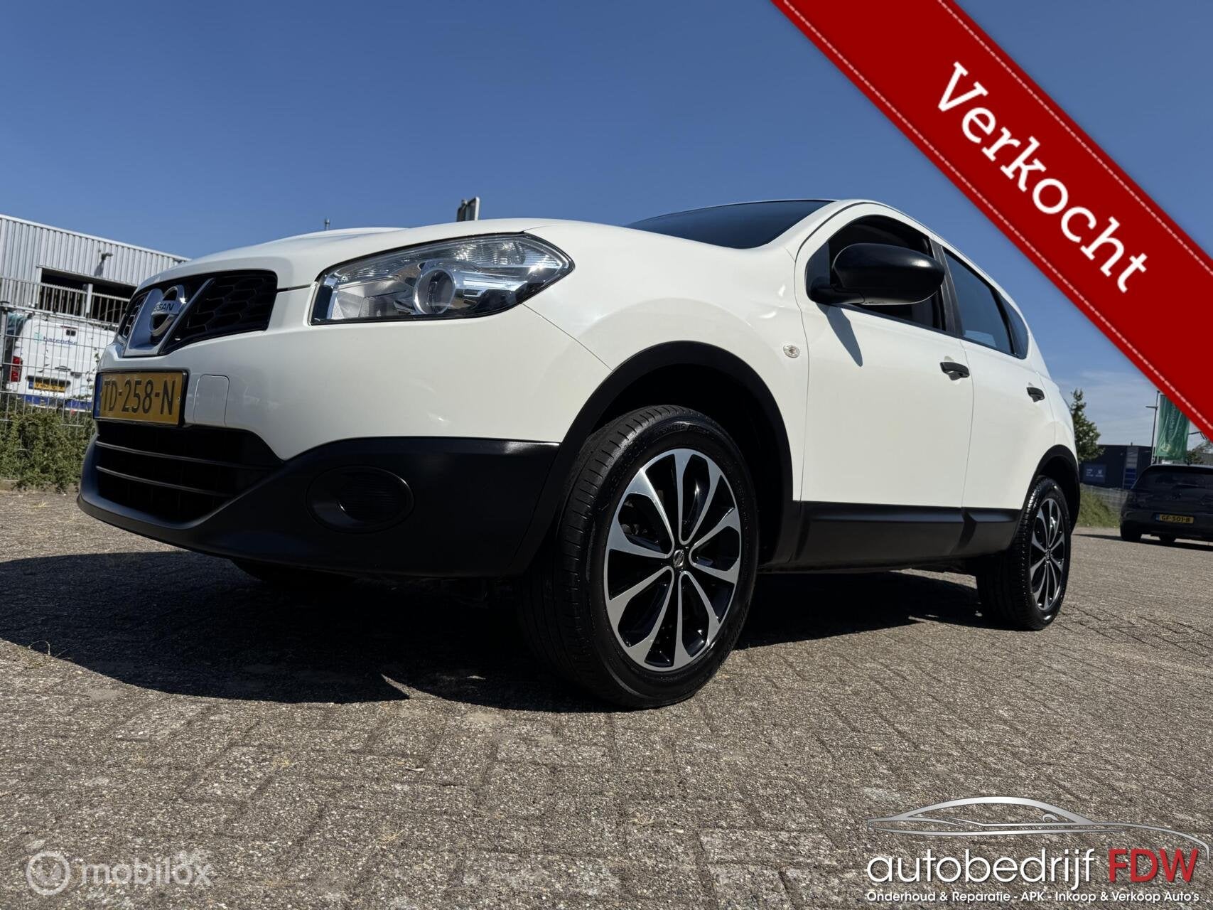 Nissan Qashqai 1.6/AIRCO/LM VELGEN/CAMERA ACHTER/TREKHAAK/, Voorwielaandrijving, Euro 5, Gebruikt, 4 cilinders
