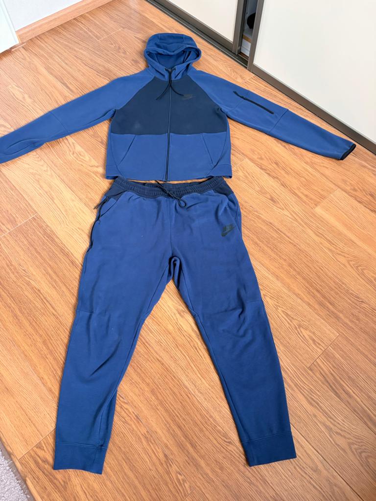 Nike Tech Fleece Pak - Jasje M, Broek XL - Blauw, Blauw, Overige maten, Ophalen of Verzenden, Zo goed als nieuw