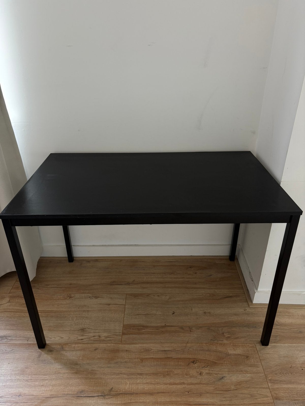 IKEA zwarte eettafel INCL. 4 eetkamerstoelen, Ophalen, 100 tot 150 cm, 50 tot 100 cm, Zo goed als nieuw