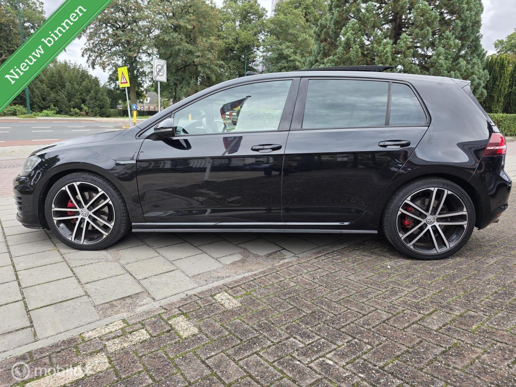Volkswagen Golf 2.0 TDI GTD 184pk DSG Automaat Pano., Auto's, Gebruikt, Euro 6, 4 cilinders, Automatische klimaatregeling