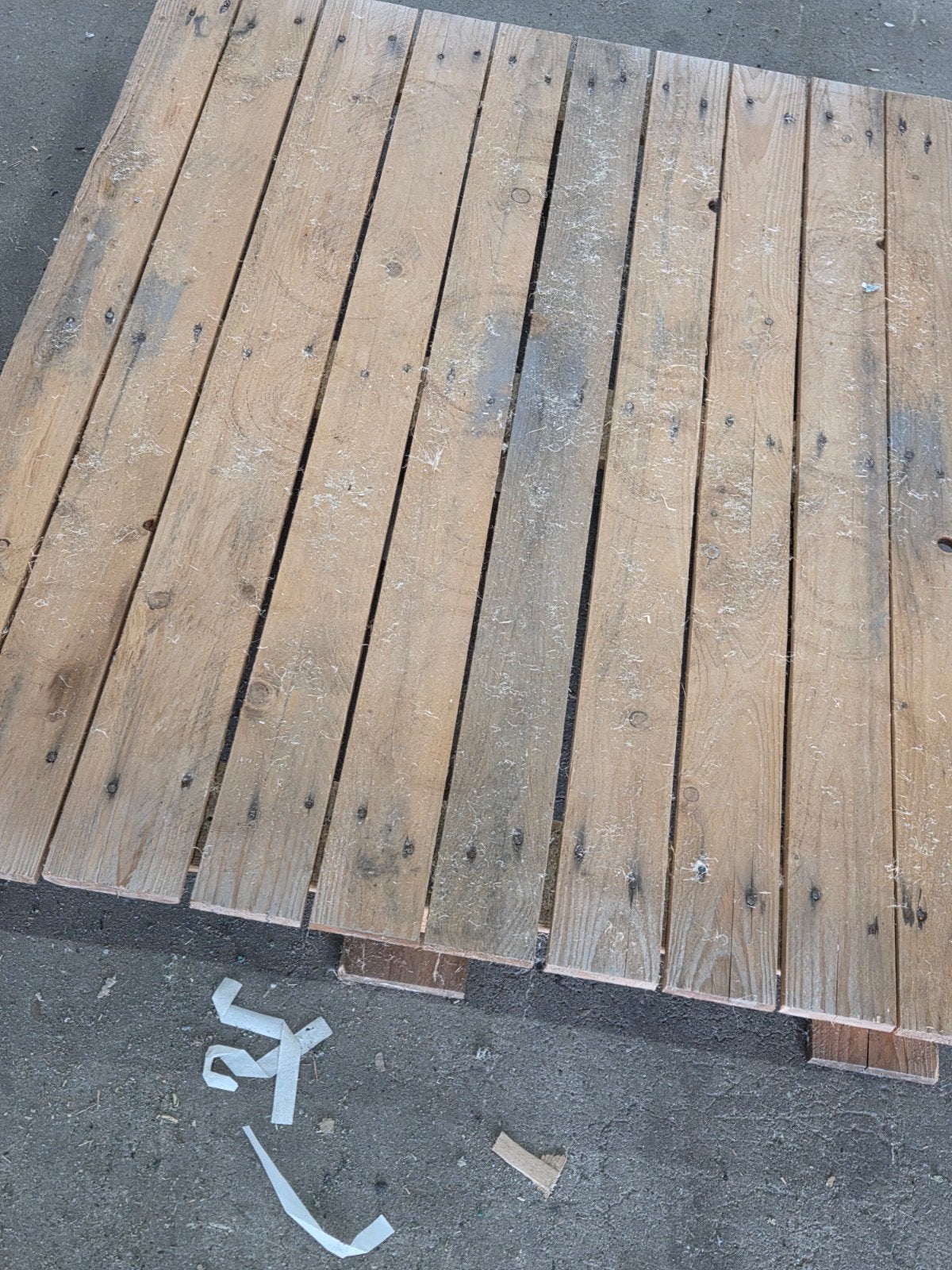 Gratis af halen: hout Gebruikte houten pallets, Ophalen of Verzenden, Gebruikt, Pallet