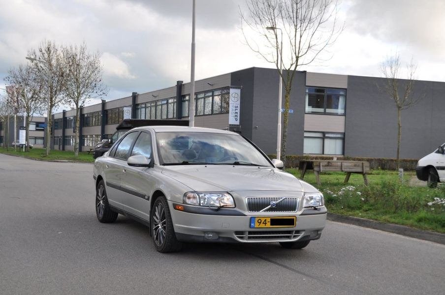 Volvo S80 2.8 T6 AUT 2001 Beige, Auto's, Volvo, 1800 kg, Beige, Beige, 272 pk