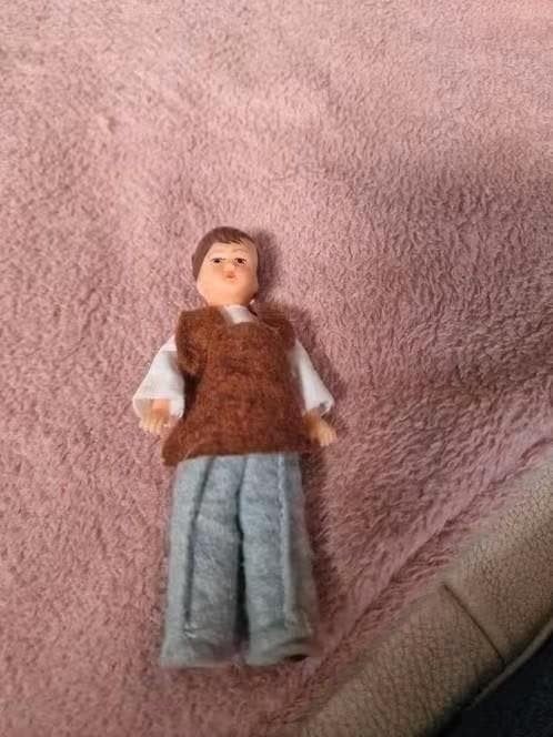Ari popje 11 cm, Verzamelen, Poppenhuizen en Toebehoren, Ophalen of Verzenden, Gebruikt, Overige typen