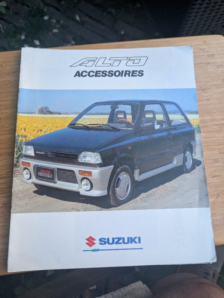 Suzuki Alto folders, Ophalen of Verzenden, Zo goed als nieuw, Overige merken