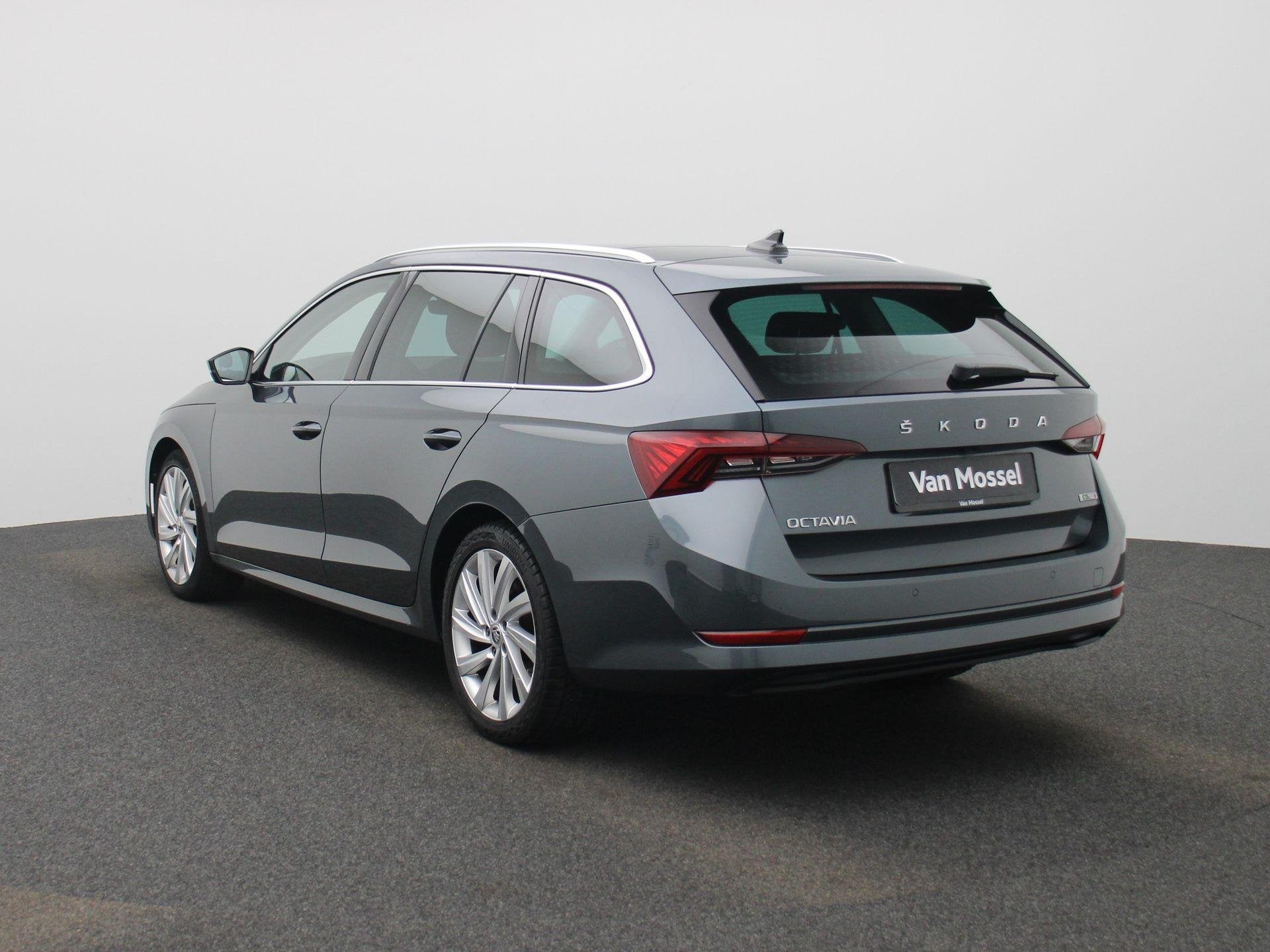 Skoda Octavia Combi 1.5 e-TSI Business Edition Plus | NAVIGA, Auto's, 12 maanden, Euro 6, 4 cilinders, 1283 kg