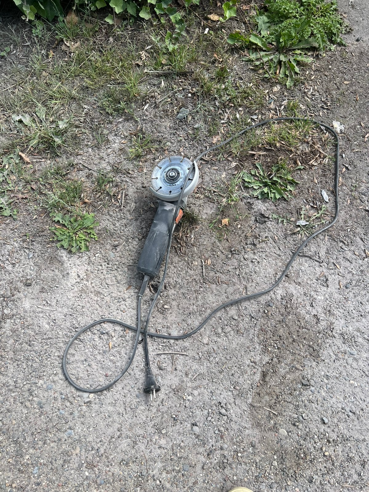 mooie slijptol, Ophalen of Verzenden, Zo goed als nieuw, Minder dan 700 watt, Haakse handslijpmachine