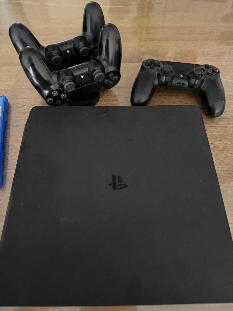 PlayStation 4, Spelcomputers en Games, Spelcomputers | Sony PlayStation 4, Ophalen, Met 3 controllers of meer, Slim, 500 GB