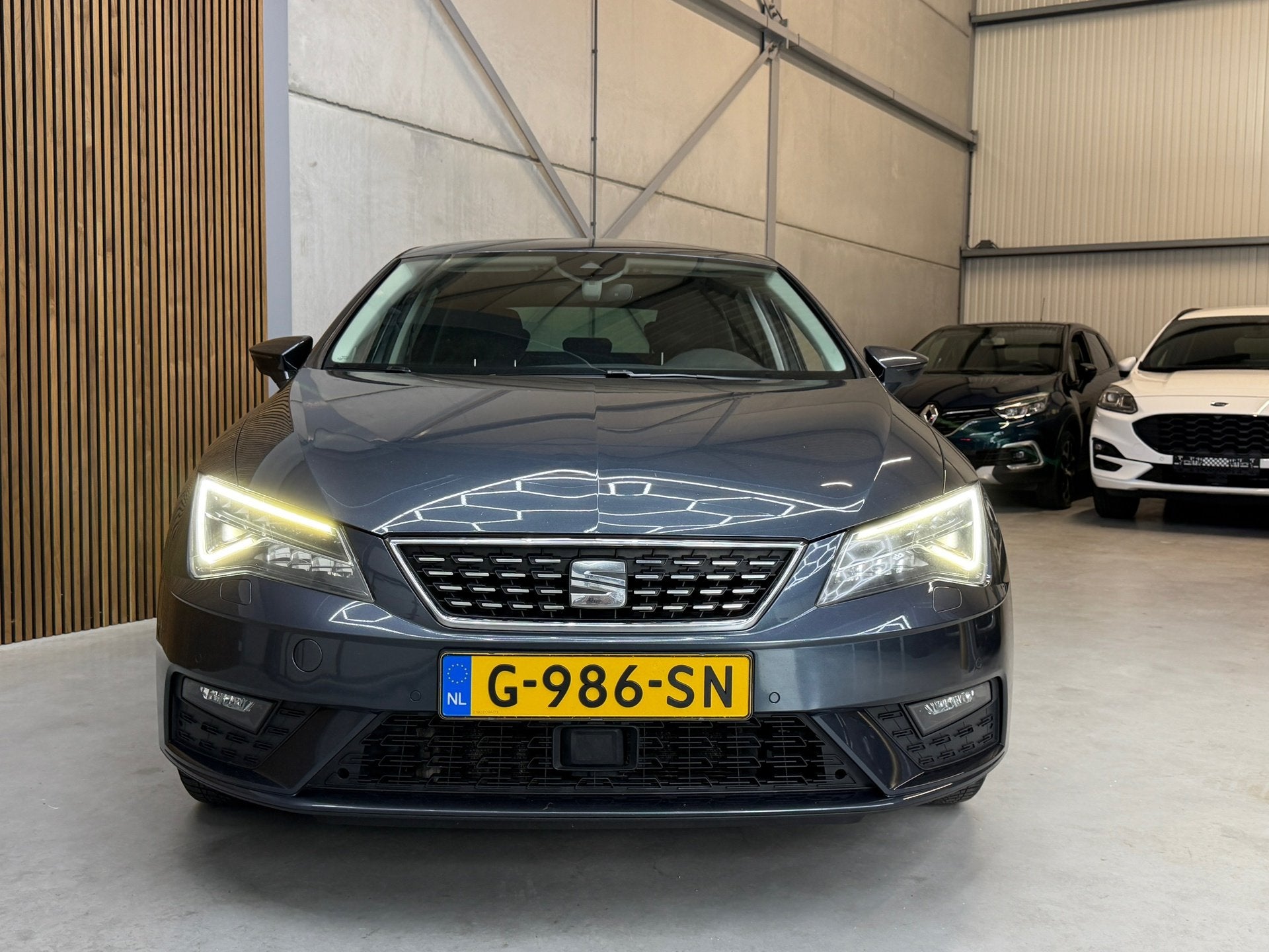 Seat Leon ST 1.5 TSI FR Business Intense, Auto's, Voorwielaandrijving, Dealer onderhouden, Euro 6, 4 cilinders