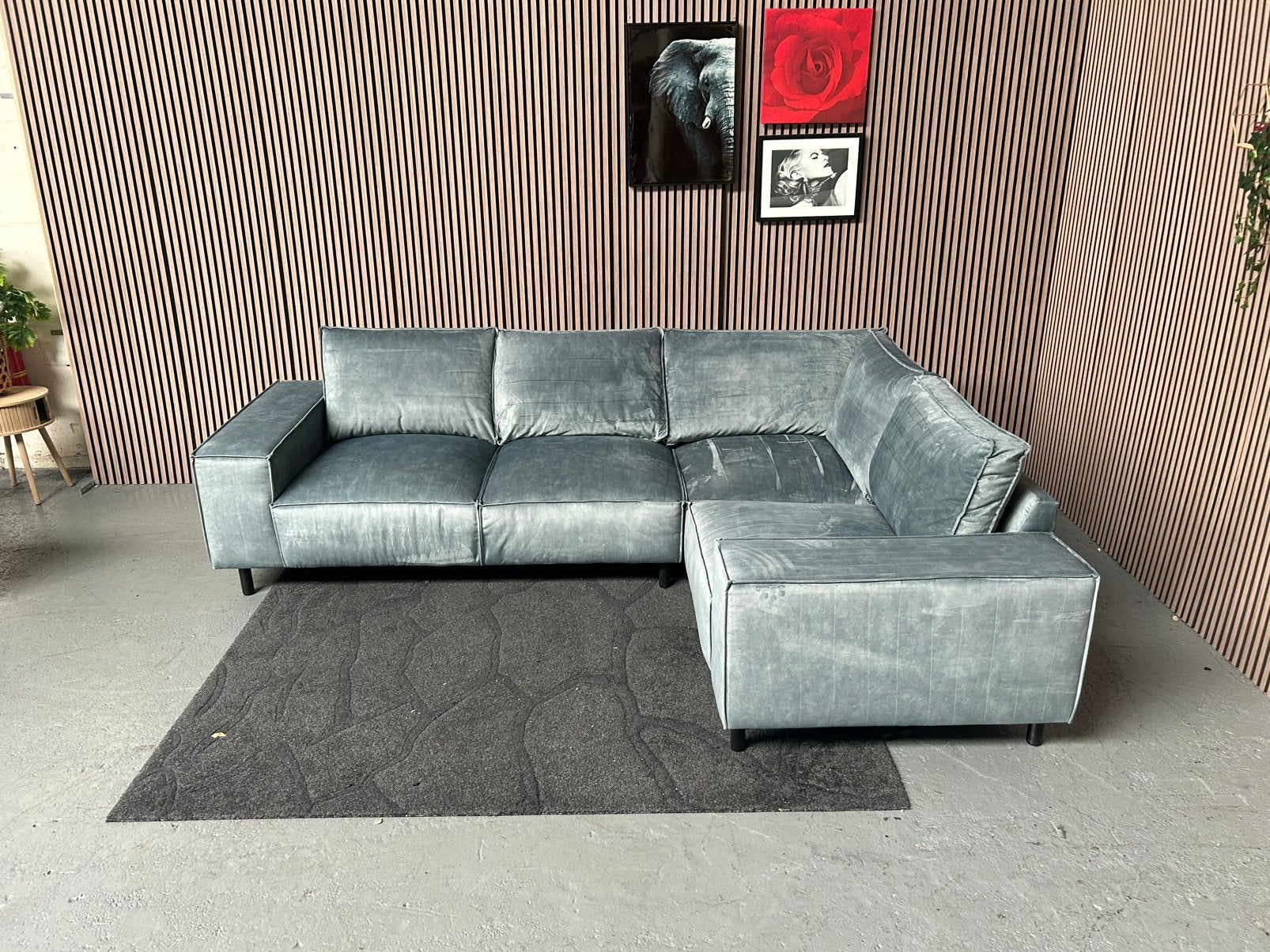 GRATIS LEVERING VELVET HOEKBANK 300X217 GEREINIGD, 300 cm of meer, Ophalen of Verzenden, Zo goed als nieuw, Vierpersoons of meer