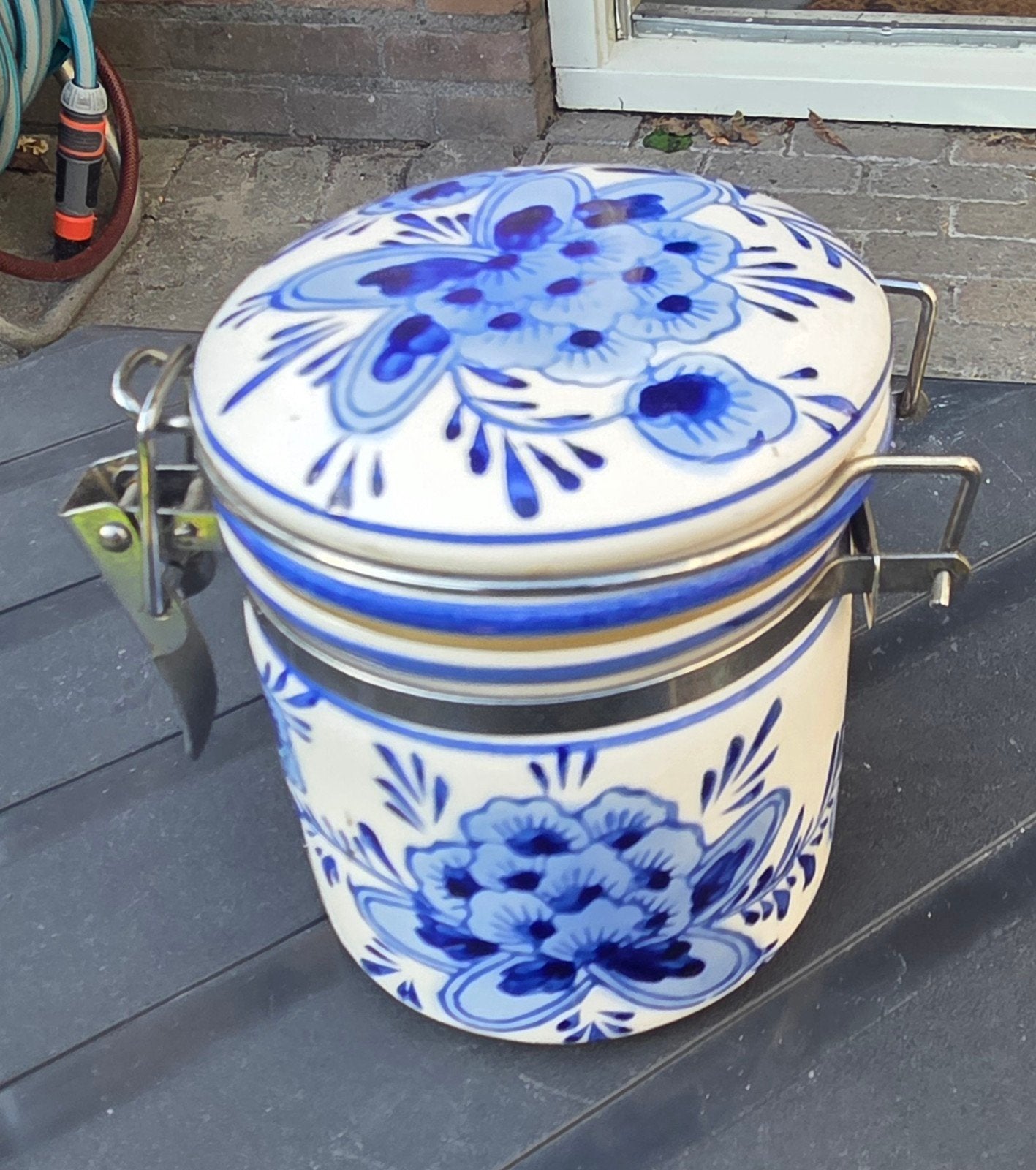 Delfts Blauw Voorraadpot met Beugelsluiting, Huis en Inrichting, Ophalen of Verzenden, Overige stijlen, Overige typen
