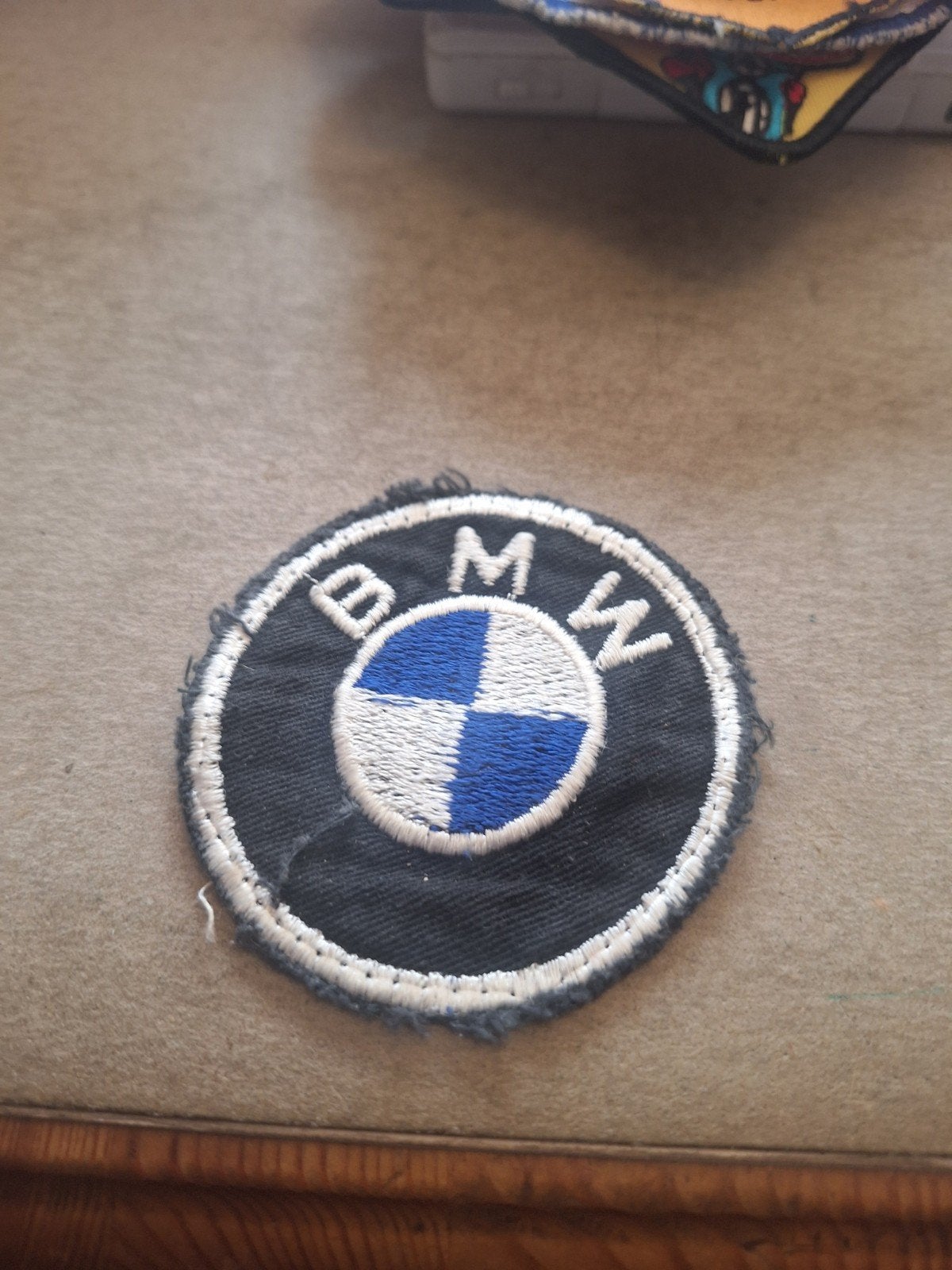 Vintage BMW Logo Patch - Geborduurd Embleem, Verzamelen, Ophalen of Verzenden, Gebruikt, Auto's
