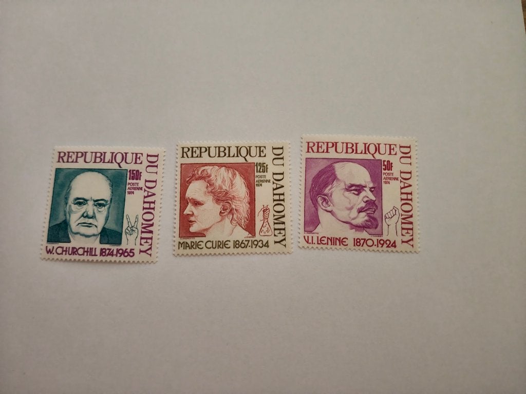 8477 du dahomey benin wereldfiguren curie lenin churchill, Postzegels en Munten, Verzenden, Overige landen