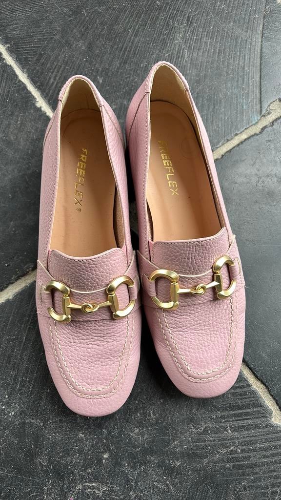Moccasins pastel rose 37 nieuwstaat, Schoenen met lage hakken, Ophalen of Verzenden, Zo goed als nieuw, Roze