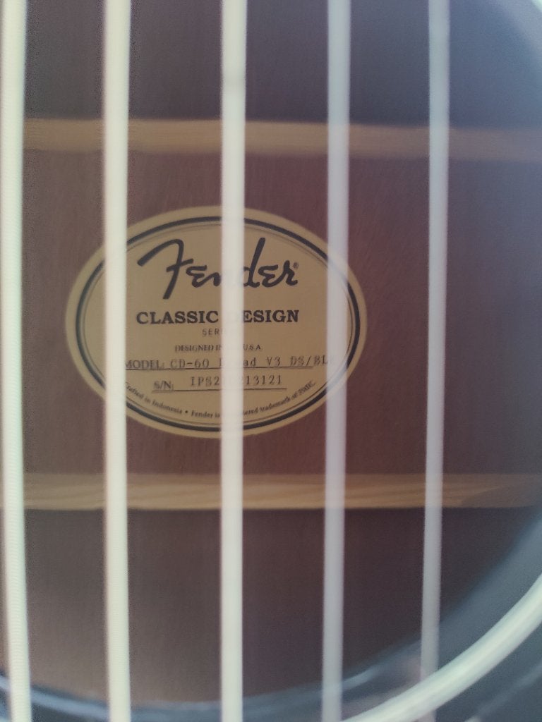 Foto 4 van Fender CD-60 Dread V3 plus clip on tuner en tas