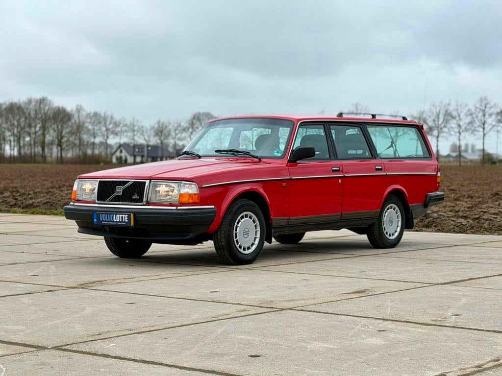 Volvo 240 2.3 GL, Automaat, Gebruikt, Zwart, 4 cilinders