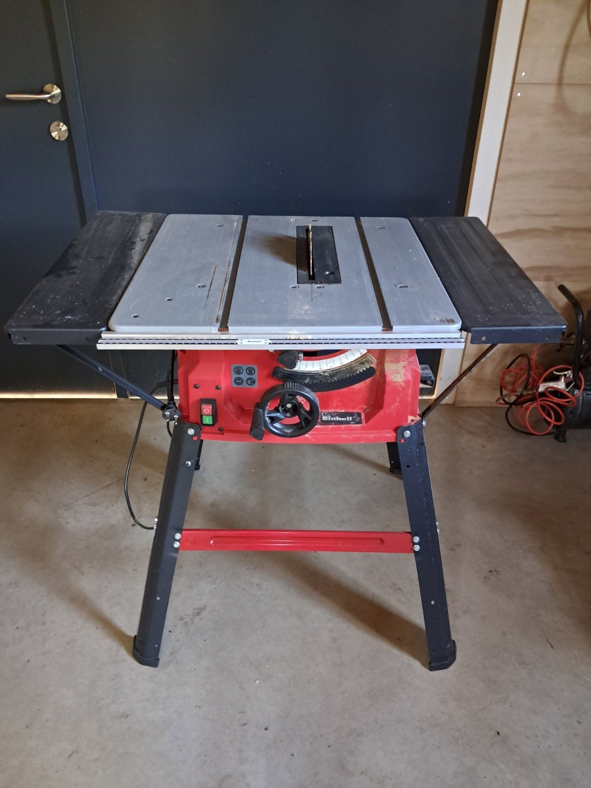 Einhell Tafelzaag TC-TS 2025/2 U, Ophalen, Cirkelzaag, 70 mm of meer, Einhell