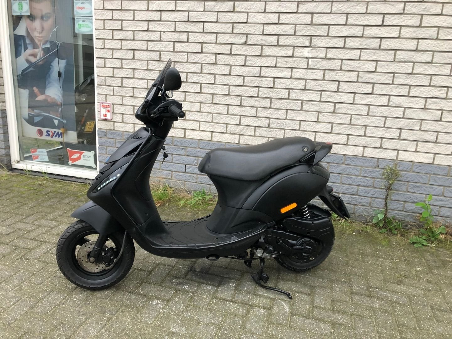 HELE LEUKE PIAGGIO ZIP SP 45KM 4-T MAT BLACK BJ2015 6000KM, PIAGGIO, Onbekend, Onbekend, Piaggio