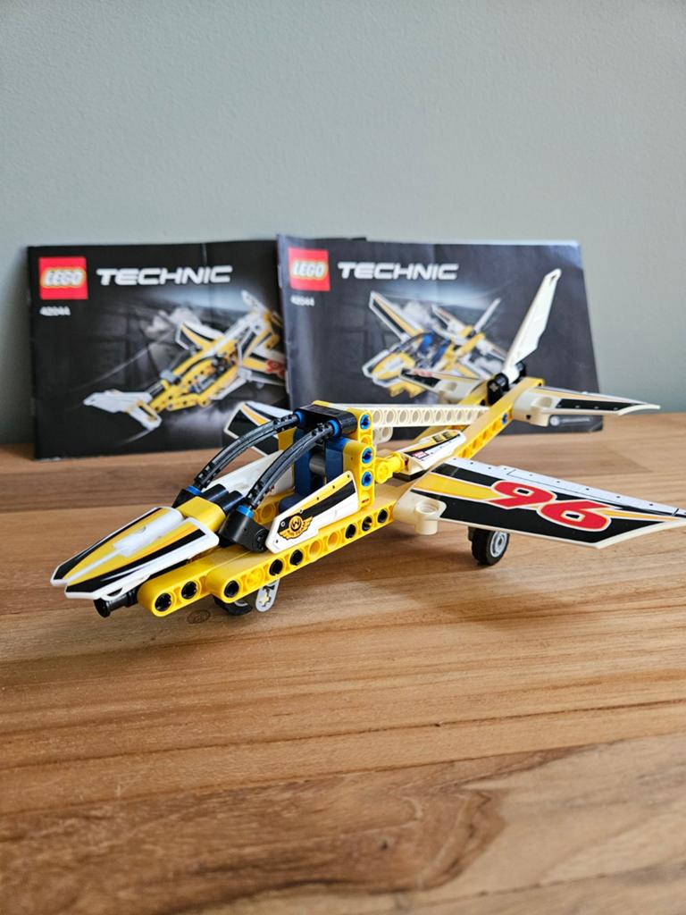 LEGO Technic Racevliegtuig 42044 met handleiding, Ophalen of Verzenden, Zo goed als nieuw, Overige merken