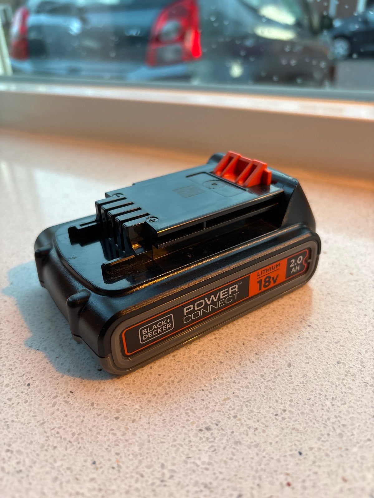 Black+Decker 18V 2.0Ah Lithium PowerConnect Accu, Ophalen of Verzenden, Gebruikt, Overige typen