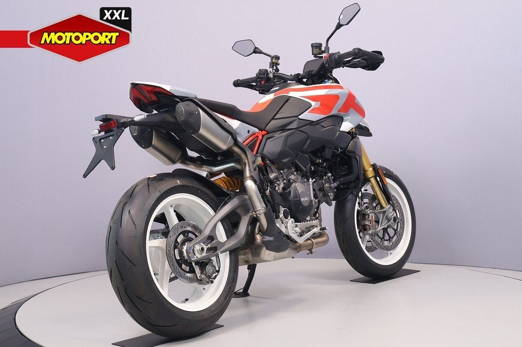 Ducati Hypermotard V2 SP, Motoren, Motoren | Ducati, Bedrijf, Naked bike