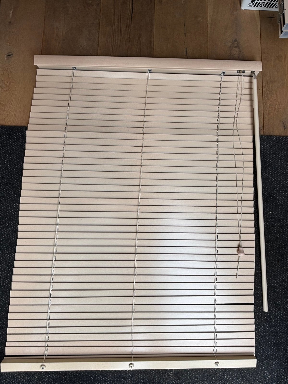 Houten raambekleding, jaloezie, horizontale lamellen, Ophalen, Gebruikt, Overige merken, Inclusief montageonderdelen