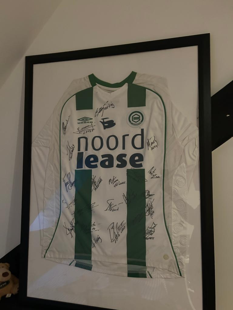 Fc Groningen gesigneerd shirt, Verzamelen, Sportartikelen en Voetbal, Ophalen of Verzenden, Zo goed als nieuw, Overige binnenlandse clubs