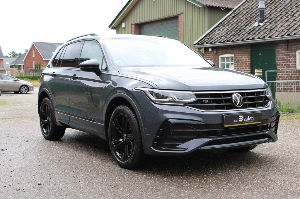 Volkswagen Tiguan 1.4 TSI eHybrid R-Line Business+ SOh 90,1%, 1716 kg, Stof, 4 cilinders, Automatische klimaatregeling