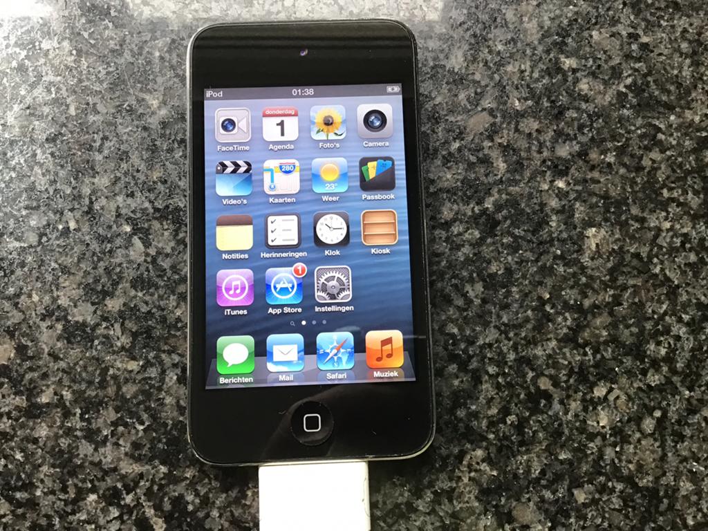 I pod touch, Audio, Tv en Foto, Mp3-spelers | Apple iPod, Gebruikt, Ophalen of Verzenden, Touch, Met radio