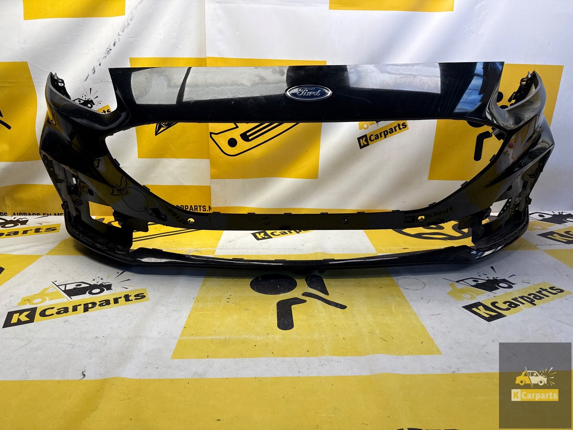 Voorbumper Ford Kuga MK3 ST-Line PDC LV4B-17D957-H, Gebruikt, Voor, Info@ford.com, Ophalen of Verzenden