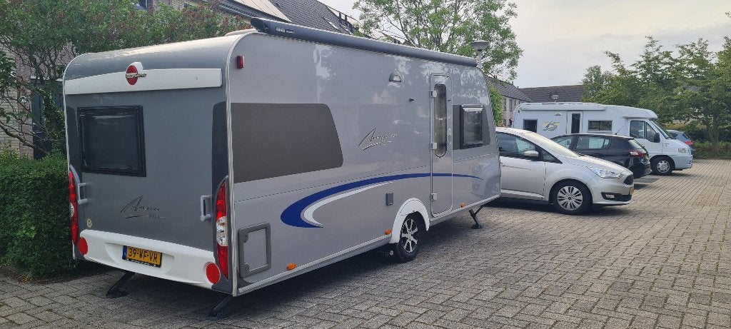 Burstner Averso fifty 465TS, Caravans en Kamperen, Caravans, Rondzit, Frans bed, Particulier, Bürstner