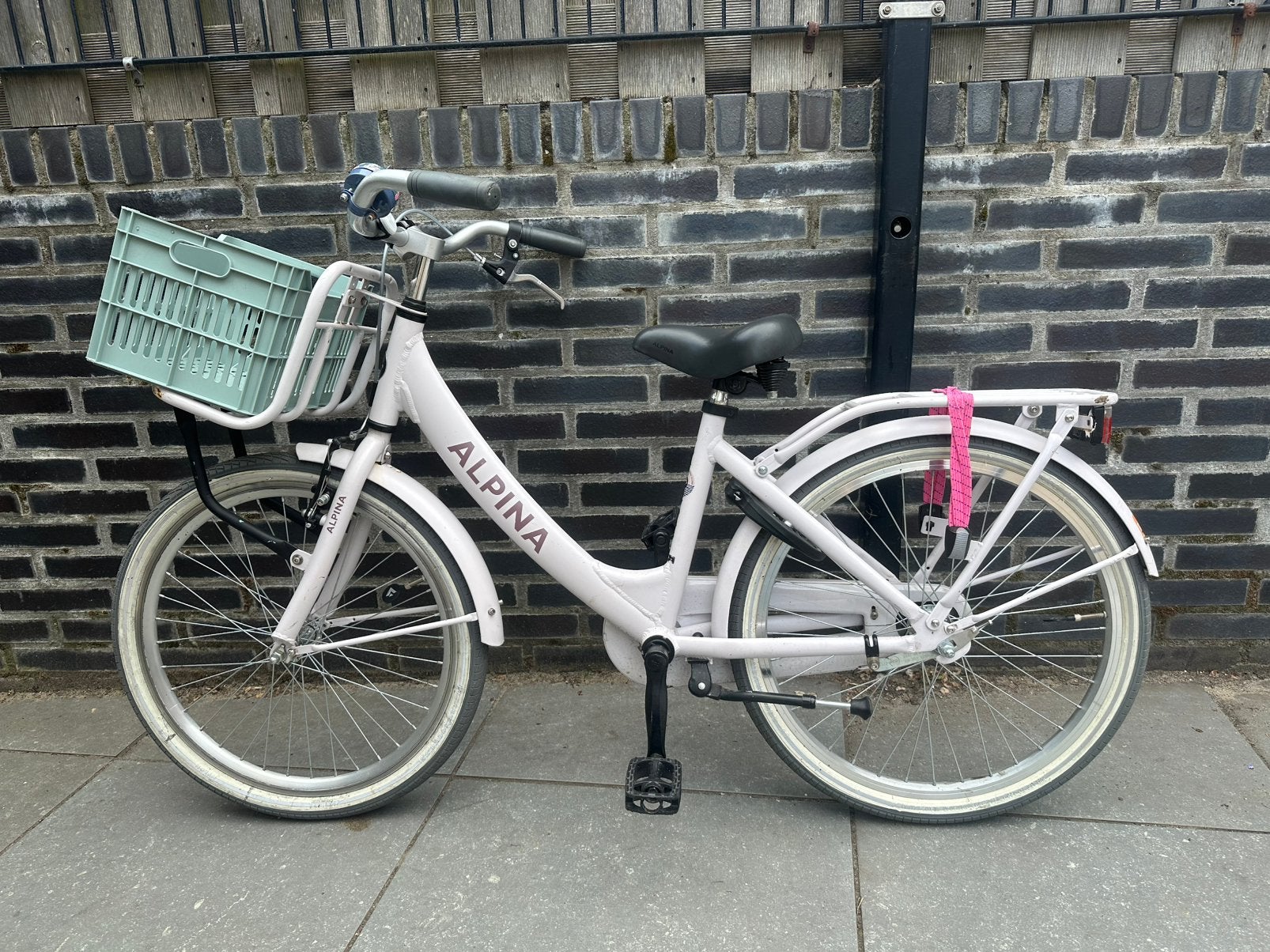 Alpina Clubb 22 inch met kratje, Fietsen en Brommers, Ophalen, Gebruikt, Terugtraprem, 20 inch of meer