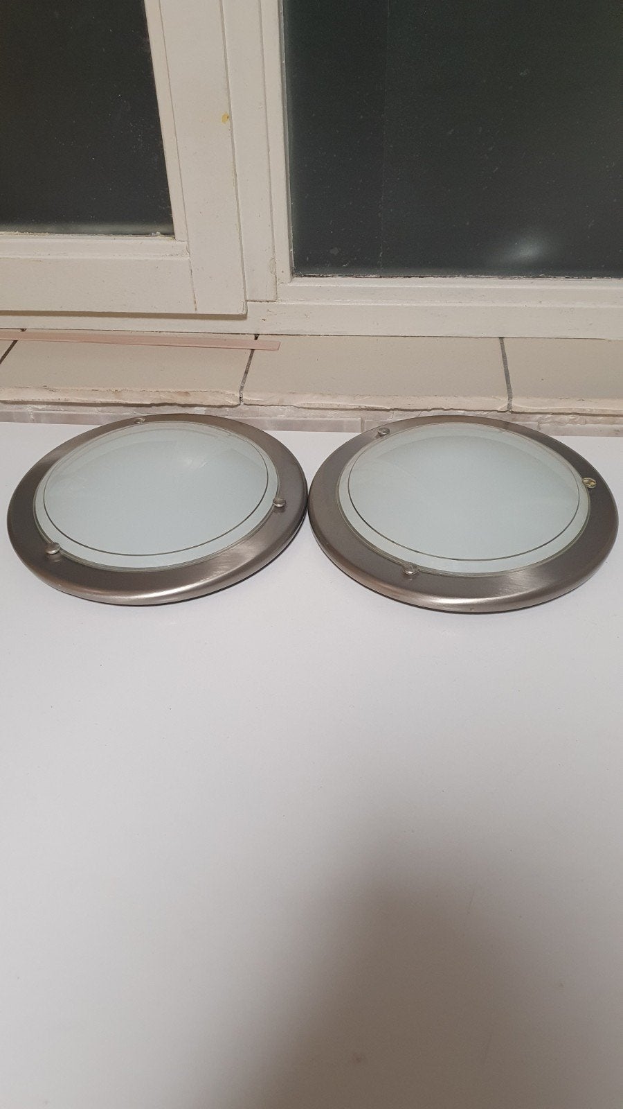 2 plafond lampen, Ophalen