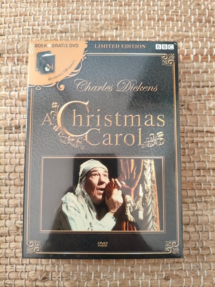 Nieuw in seal A christmas Carol DVD + boek, Diversen, Kerst, Ophalen of Verzenden, Nieuw