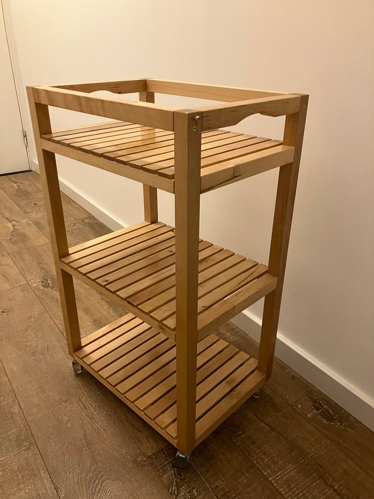 IKEA MOLGER badkamerrek / opbergrek op wielen, Ophalen, Zo goed als nieuw
