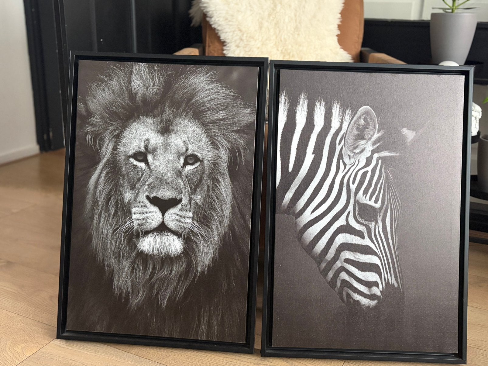2 schilderijen leen bakker, Ophalen of Verzenden, Zo goed als nieuw, Minder dan 50 cm, Schilderij