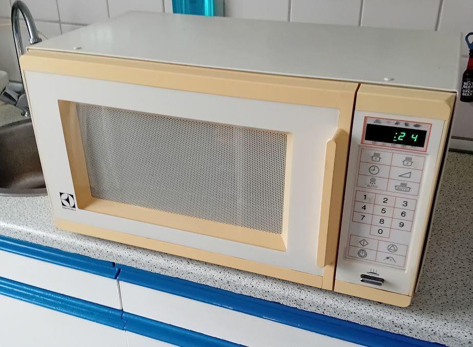 Magnetron, Ophalen, Zo goed als nieuw, Vrijstaand
