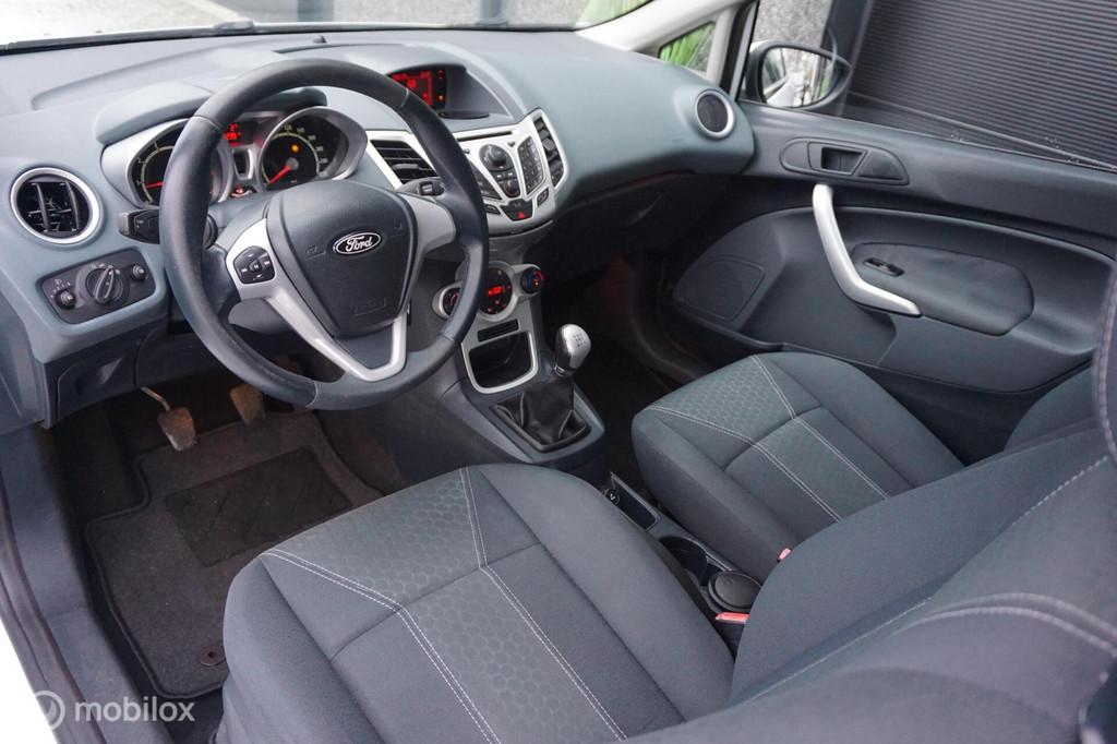 Ford Fiesta 1.25 Sport ST-line Led 17 Clima Bluetooth inch O, Voorwielaandrijving, Euro 5, Elektrische ramen, 4 cilinders