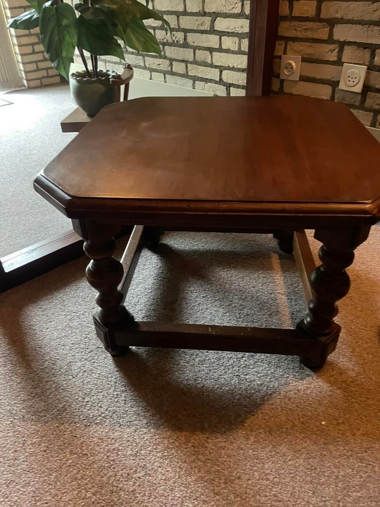 Tafeltje / salontafel / bijzettafel, Ophalen