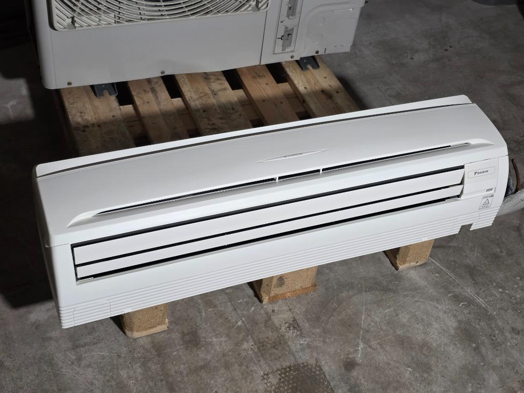 7,1 kW Daikin SkyAir Alpha-series wandairco warmtepomp R32, Koelen en Ontvochtigen, Timer, Refurbished, 3 snelheden of meer