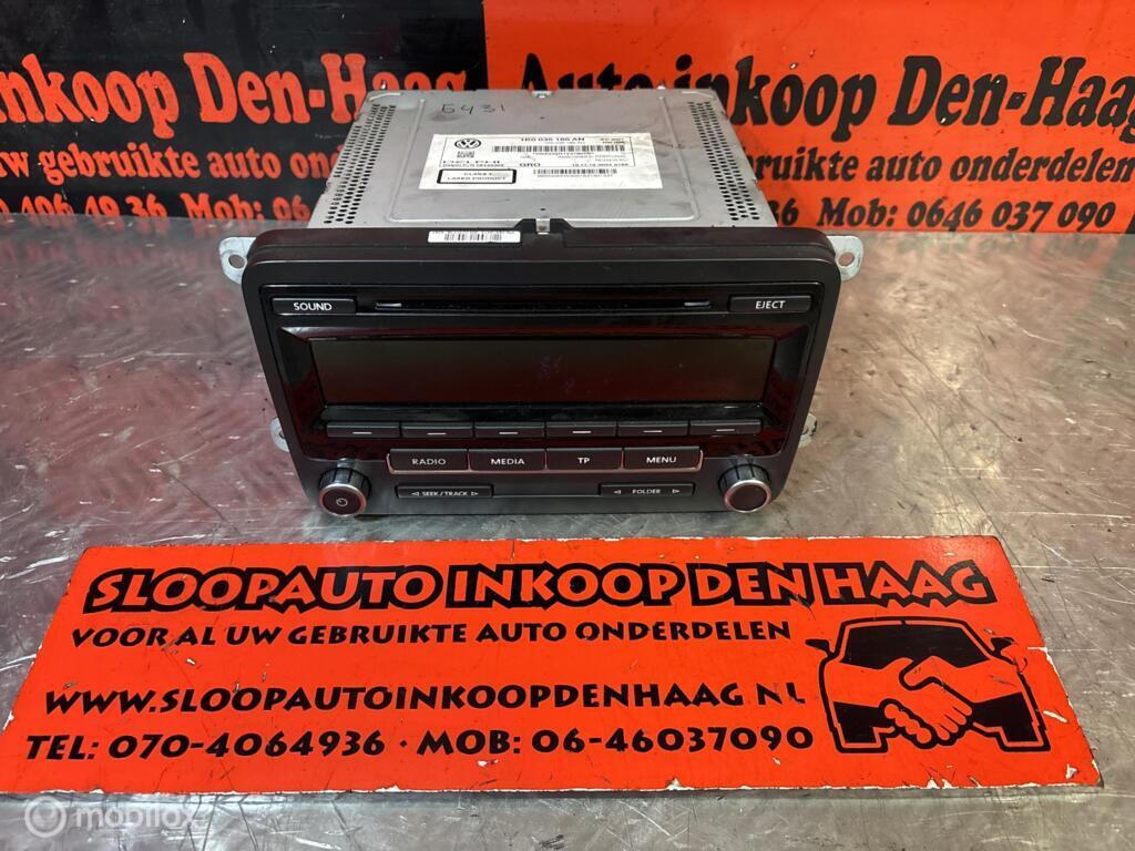 VW Golf Touran Polo ('08-'13) Originele Radio | MET CODE, Auto-onderdelen, Gebruikt, Volkswagen, Ophalen of Verzenden, Volkswagen