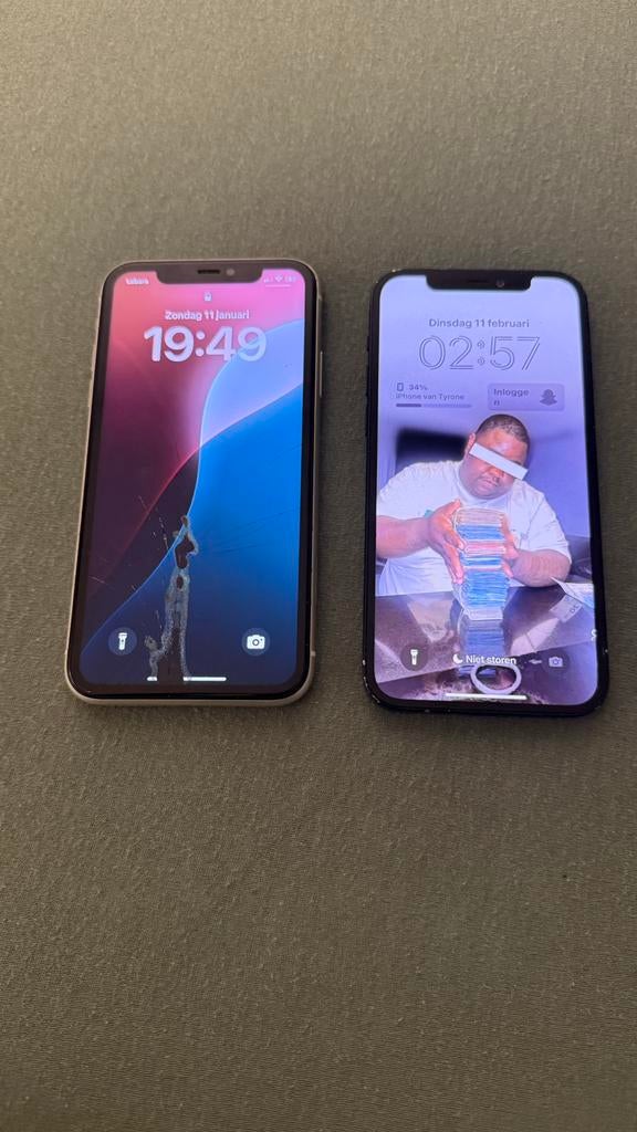 Apple Iphone 11 and 12 PRO, Ophalen, Zo goed als nieuw, 128 GB