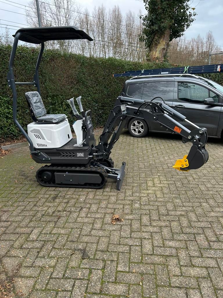 Minigraver nieuw, Ophalen, Graafmachine