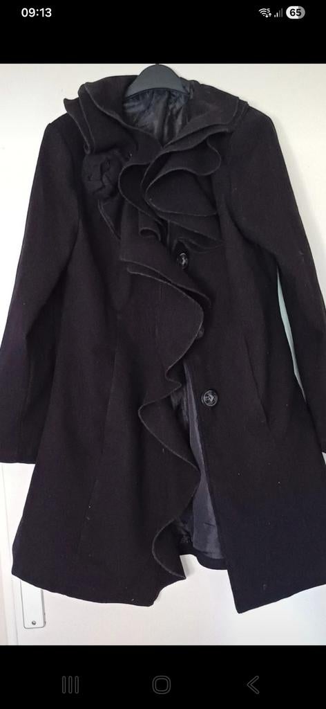 Nieuwe zwarte winterjas met leuke details  maat M, Ophalen of Verzenden, Nieuw, Maat 38/40 (M), Zwart